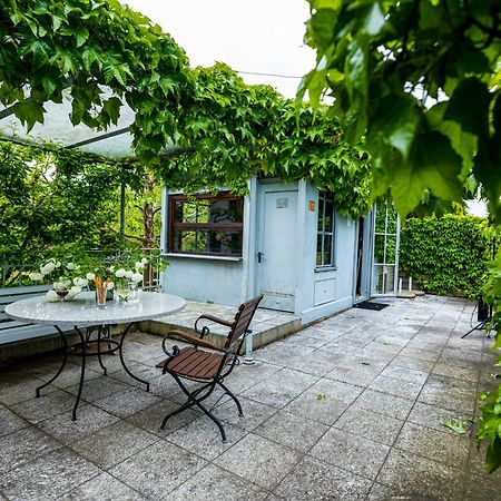 Romantik Hotel De L'Ours Sugiez Екстериор снимка